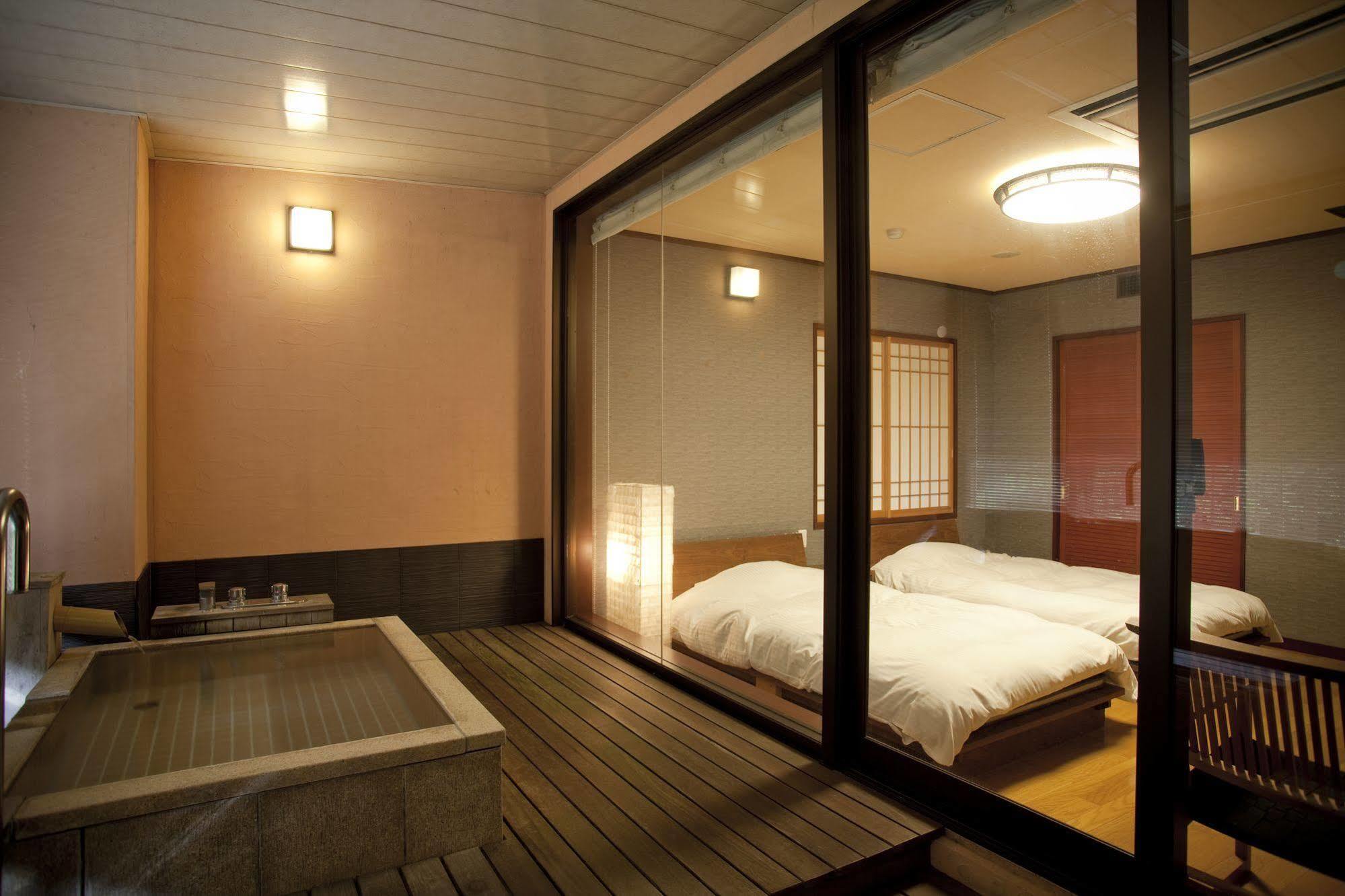 Yamanakaonsen Ohanami Kyubei Kaga  Zewnętrze zdjęcie